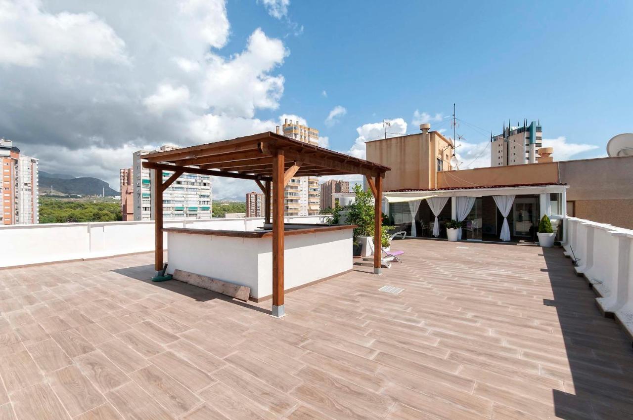Апартаменты Atico Con Enorme Terraza Y Chill Out Particular Бенидорм Экстерьер фото